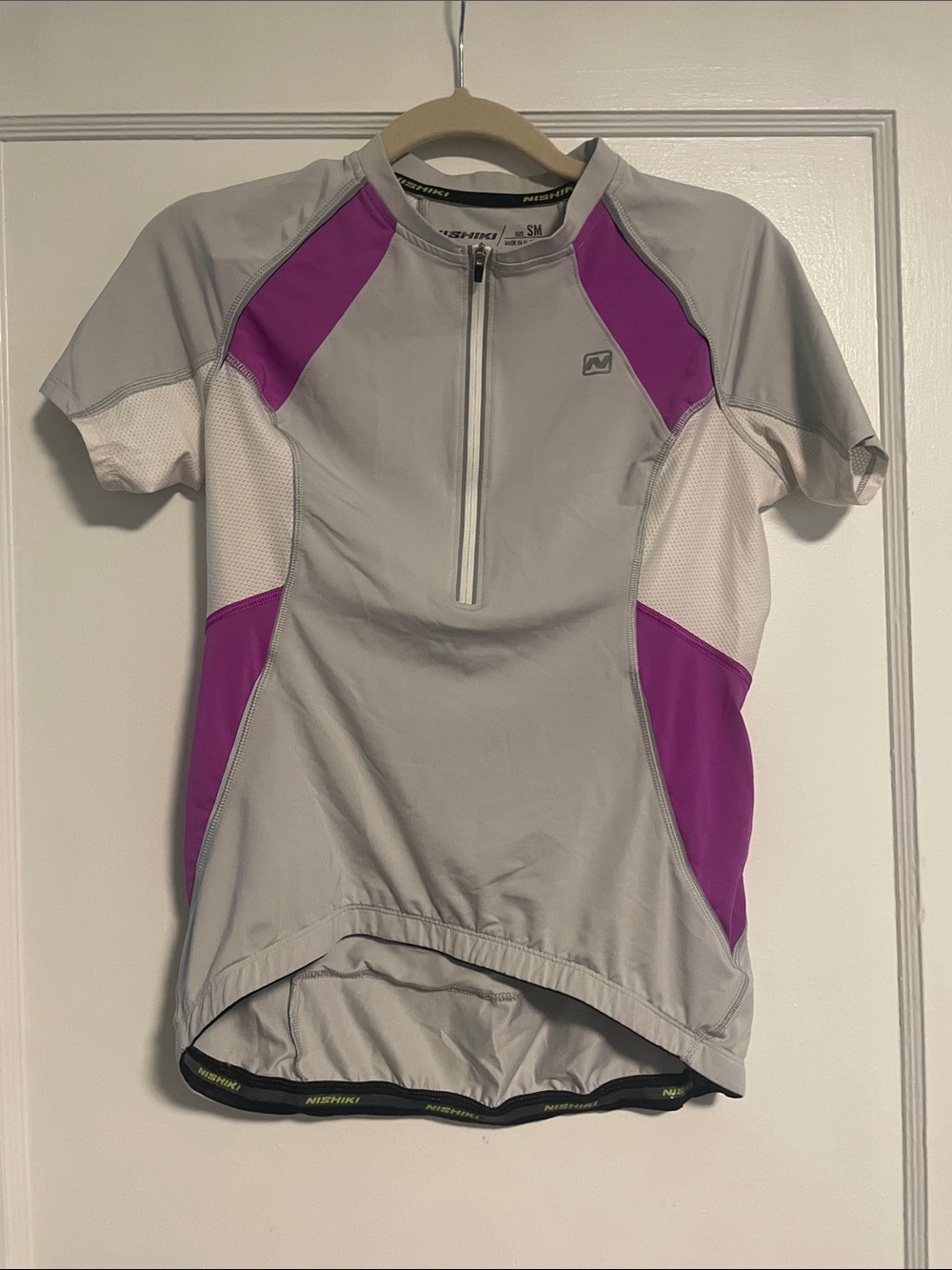 Nishiki Women's Short Sleeve Cycling Jersey in Light Gray and Purple